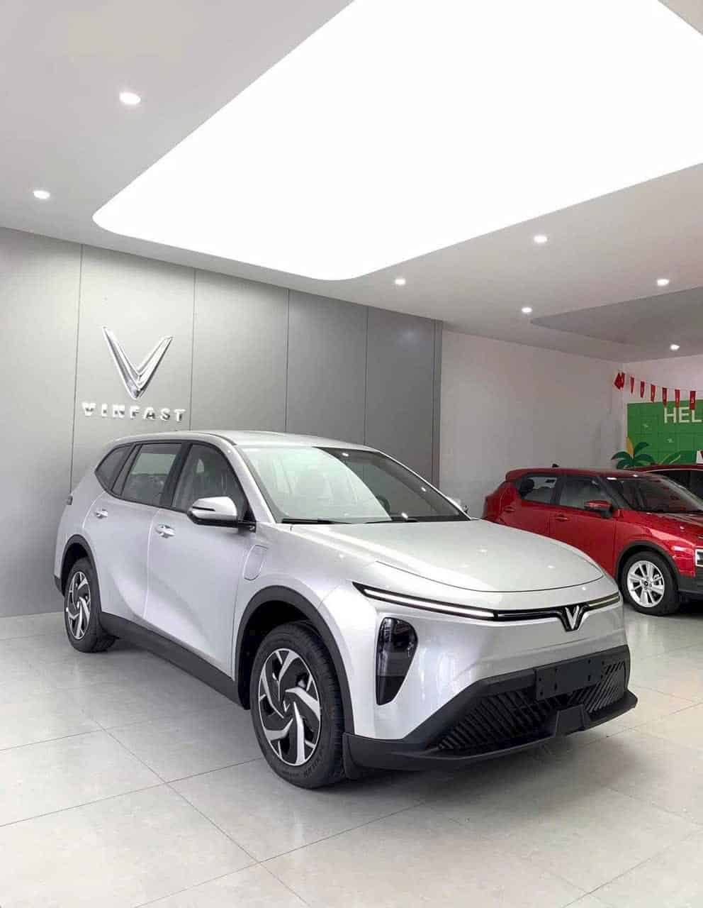 VF Limo Màu Bạc